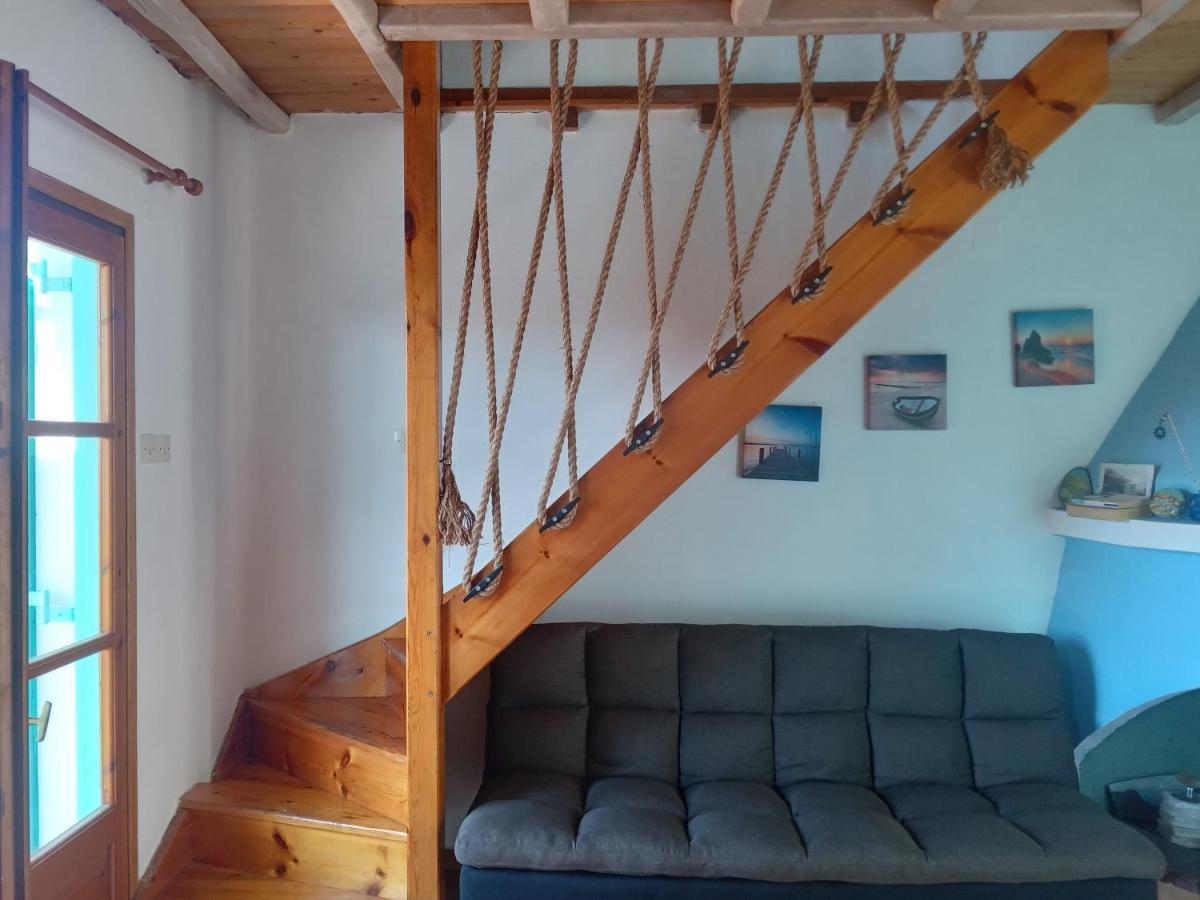 Iordanis House- Traditional House In Old Alonnisos Exterior foto